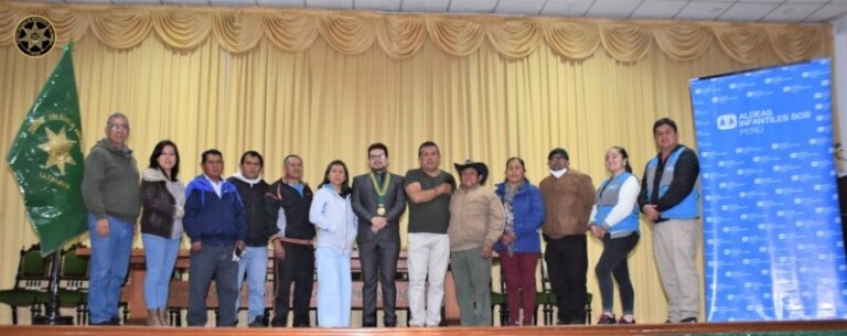 Reunión con los presidentes de las juntas vecinales de Cajamarca
